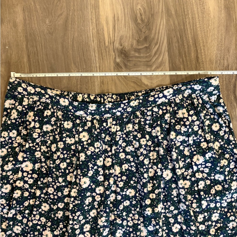 Old Navy Floral Midi Skirt - Picture 3 of 4